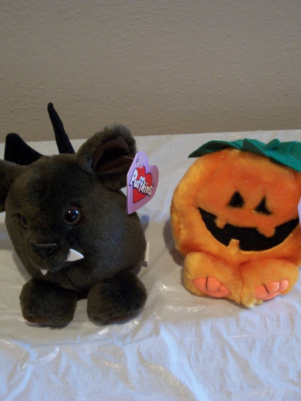 Halloween Puffkins Vintage 1997 "DING" Bat and "Gourdy" Pumpkin Plush Stuffies